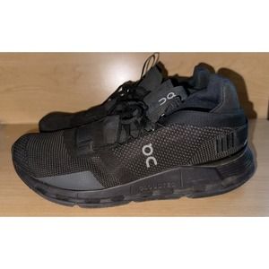 DQ Swiss Engenering Running Shoe. Men Size 10.5 Preowned